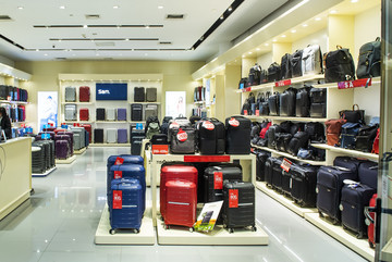 時(shí)尚與實(shí)用并存 提升箱包銷售陳列的藝術(shù)